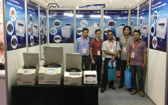 Plen Medical Exhibition 2 705x441 - Floor Centrifuge